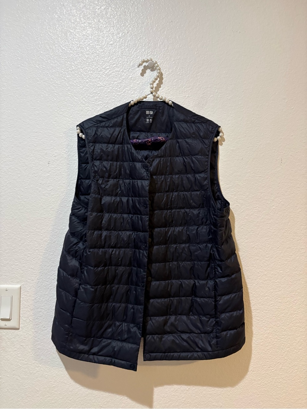 Uniqlo Women’s M Navy DOWN Quilted Packable Puffer Vest